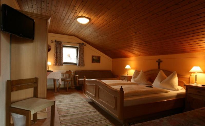 Haus Tschakert Hotel Anger Buitenkant foto